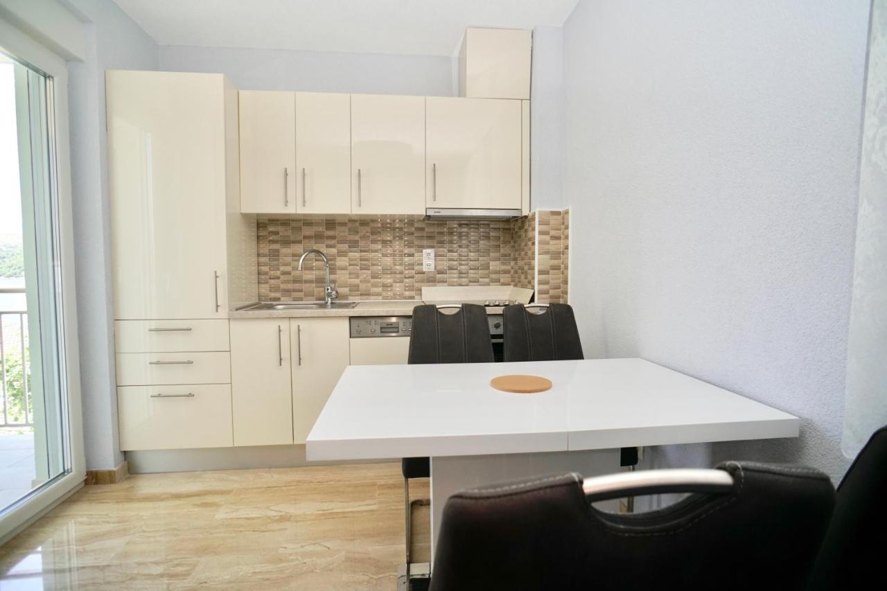Trogir-Luxury Villa Sapphirus سيغيت فغانييتْسا المظهر الخارجي الصورة