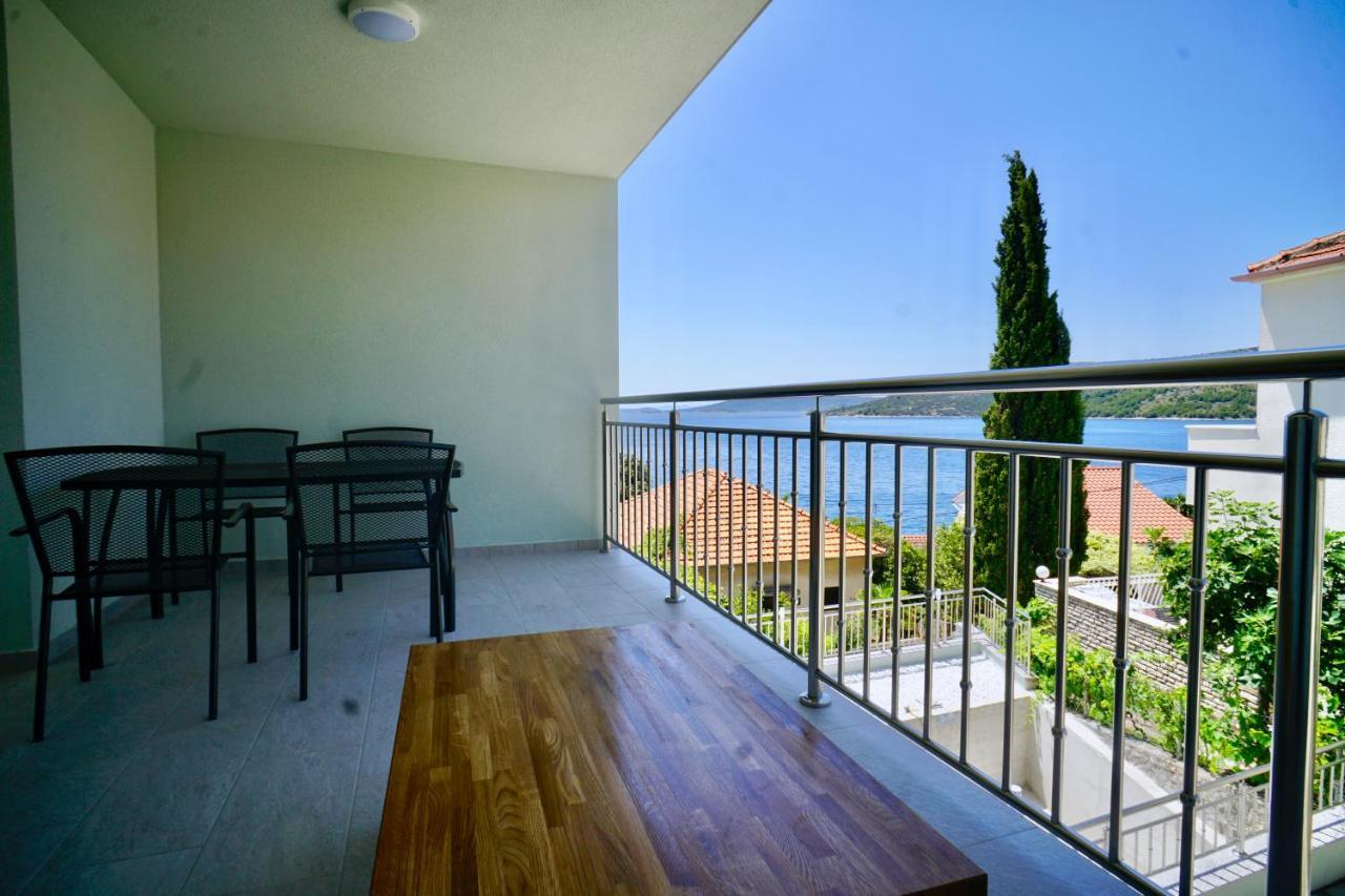 Trogir-Luxury Villa Sapphirus سيغيت فغانييتْسا المظهر الخارجي الصورة